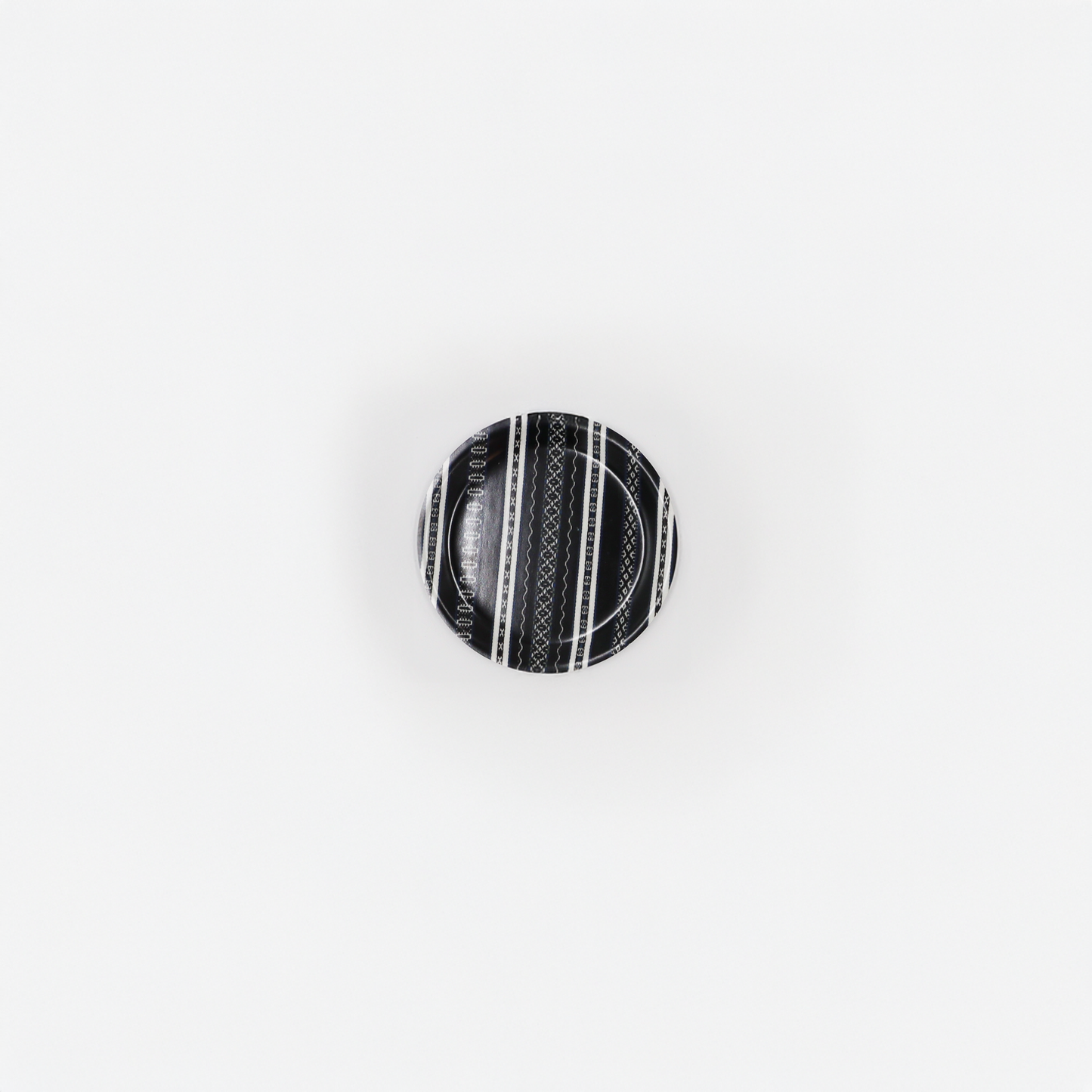 Glasunderlägg Maggan med dalainspirerad design.